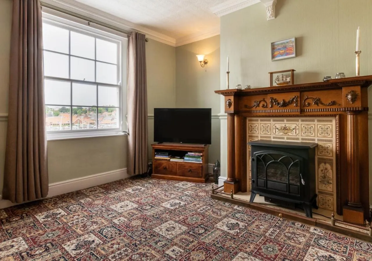 The Grace Escape Villa Whitby Holiday home