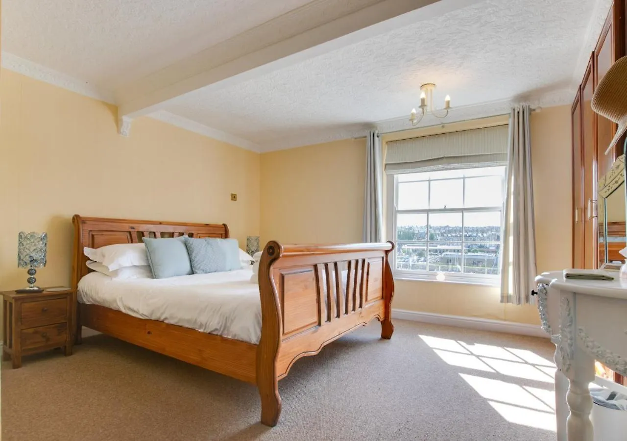 The Grace Escape Villa Whitby